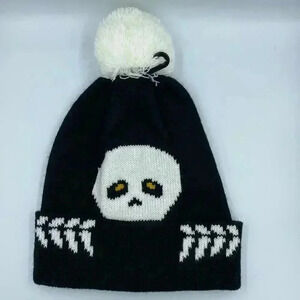 Collectioneighteen skeleton peeking beanie adult one size Brand New never worn